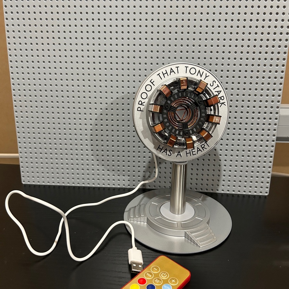Silver Arc Reactor Lamp with Remote